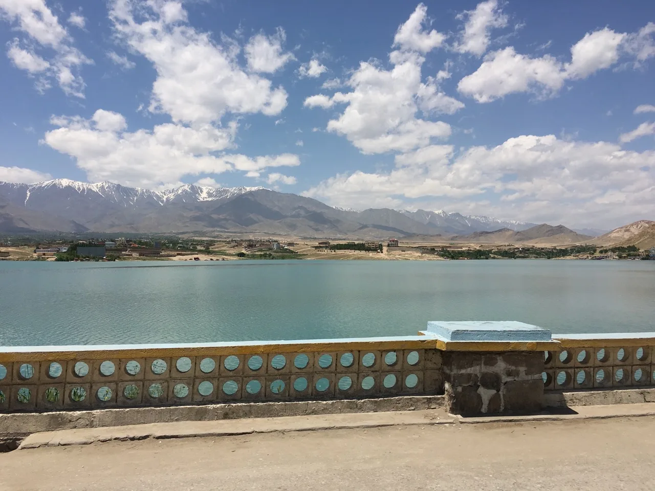 Qargha Lake — view 3