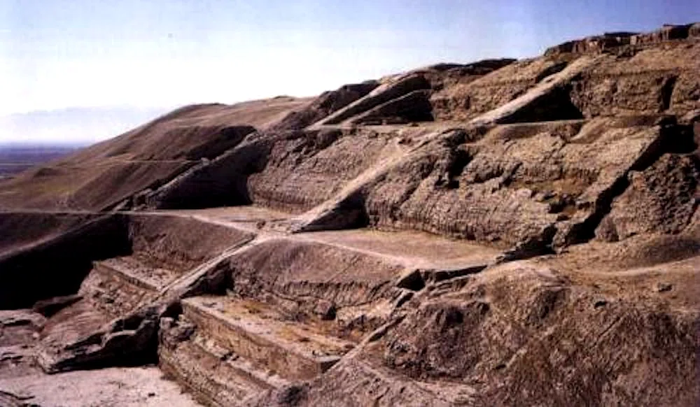 Surkh Kotal — view 2